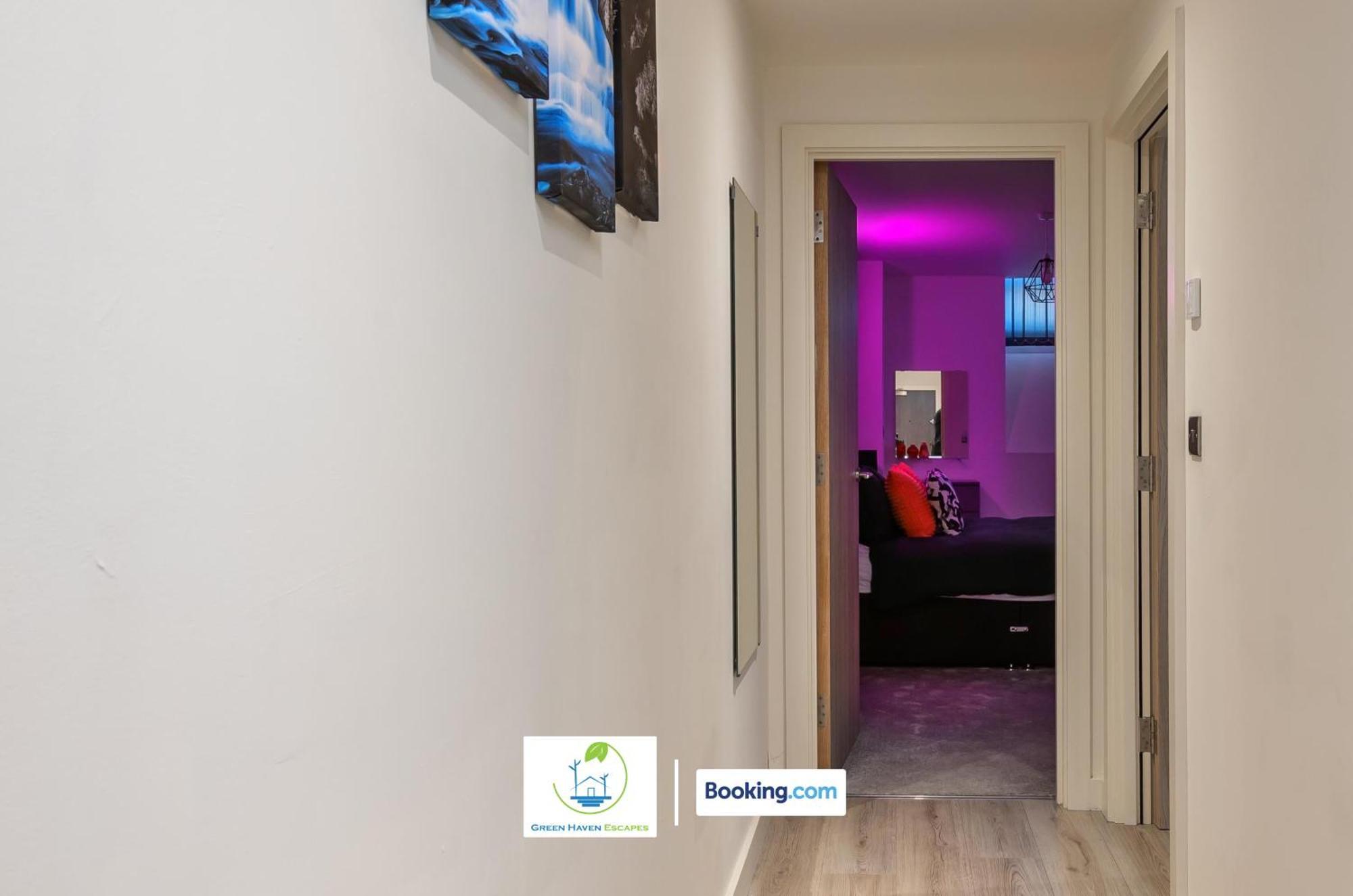 Spacious 1 Bedroom Apartment With 4K Cinema Experience By Green Haven Escapes In Bradford 브래드퍼드 외부 사진
